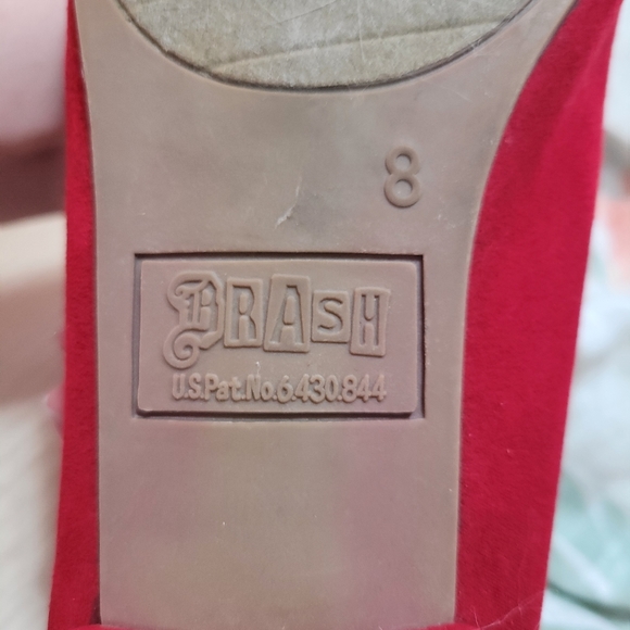 Red mini heel shoes - Picture 3 of 4